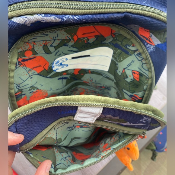 Dinosaur Backpack w/Matching Lunch Bag - Picture 6 of 9